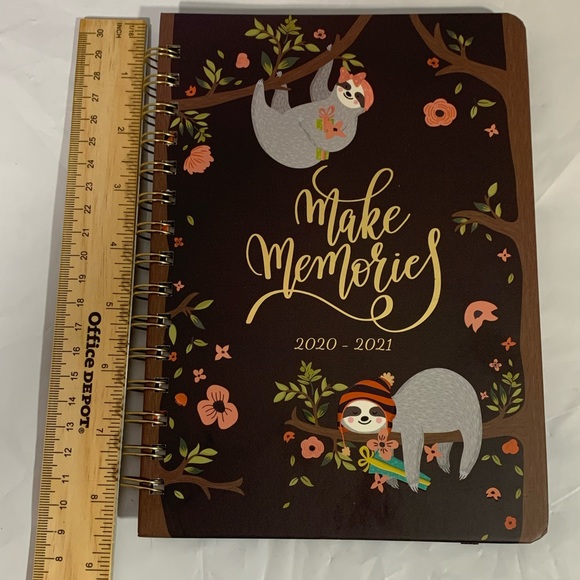 Sloth Academic Planner w/Tabs July 20 - June 2021 - Picture 8 of 9